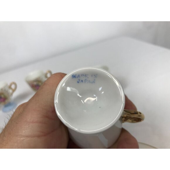 VINTAGE FOOTED DEMITASSE CUPS AND SAUCERS ~ CAMEO PRINT W/ GOLD DETAIL - Picture 5 of 6